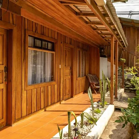 Cowboy Hostel - Habitaciones Con Bano Privado Monteverde Exterior photo