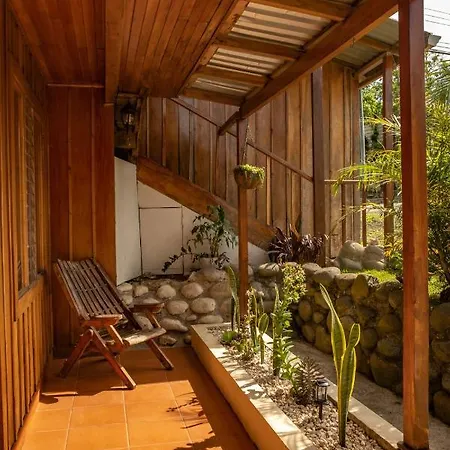 Cowboy Hostel - Habitaciones Con Bano Privado Monteverde Exterior photo